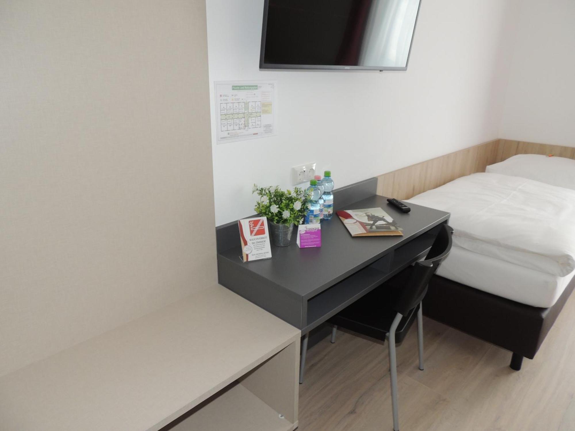 Avia Motel Bisamberg Korneuburg Quarto foto